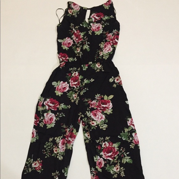 Black Floral Strappy Wide Leg Jumpsuit Sz S NWT - Picture 4 of 15
